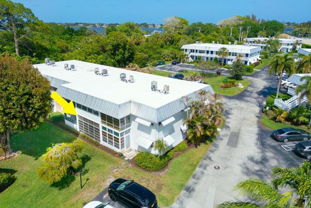 2929 SE Ocean Boulevard E4, Stuart, FL 34996