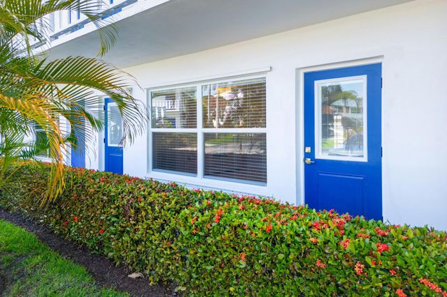 2929 SE Ocean Boulevard E4, Stuart, FL 34996