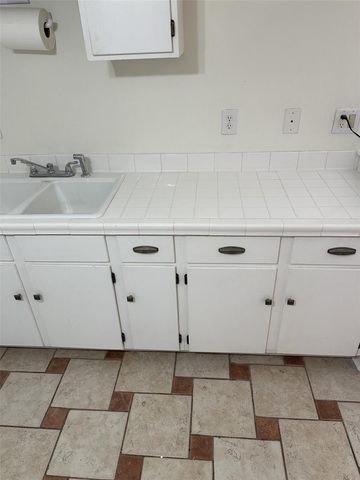 205 E VOORHIS AVENUE, Deland, FL 32724