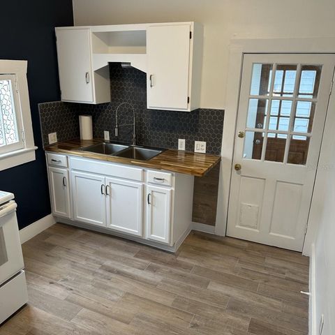 205 E VOORHIS AVENUE, Deland, FL 32724