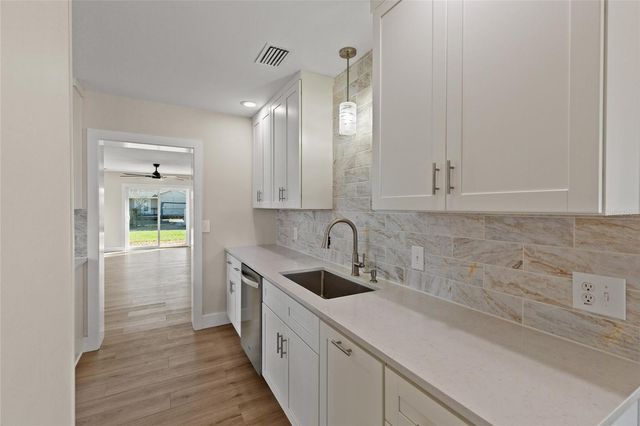 5418 6TH AVENUE N, St Petersburg, FL 33710