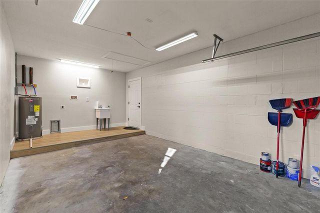 5418 6TH AVENUE N, St Petersburg, FL 33710