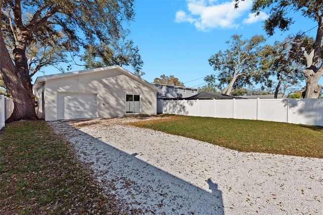 5418 6TH AVENUE N, St Petersburg, FL 33710