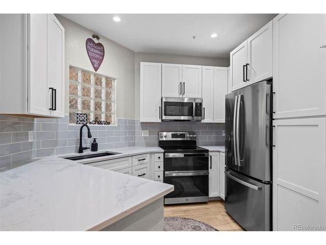 1631 W Canal Cir 817, Littleton, CO 80120