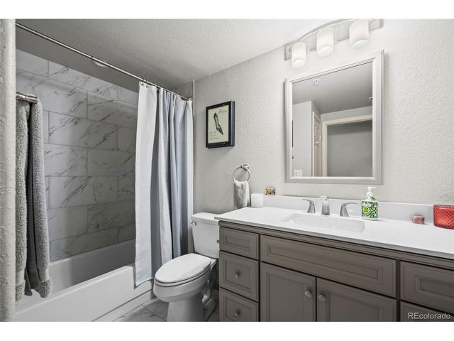 1631 W Canal Cir 817, Littleton, CO 80120