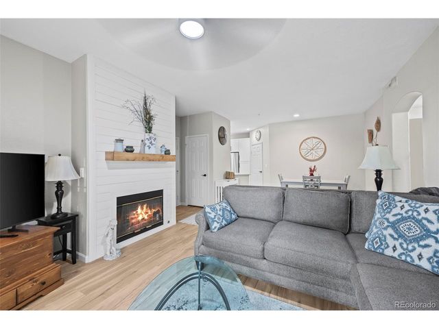 1631 W Canal Cir 817, Littleton, CO 80120