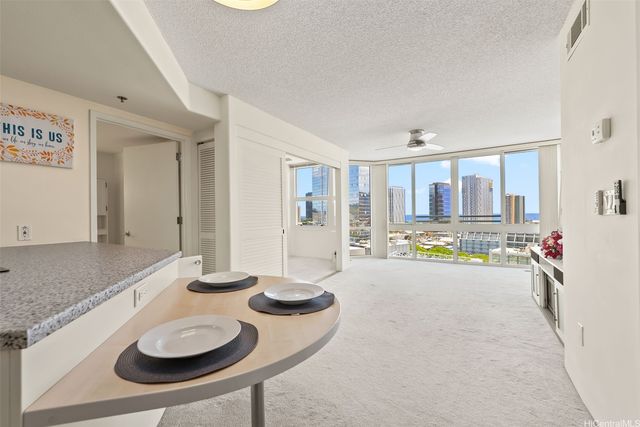 801 S King Street 1903, Honolulu, HI 96813