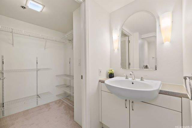 801 S King Street 1903, Honolulu, HI 96813
