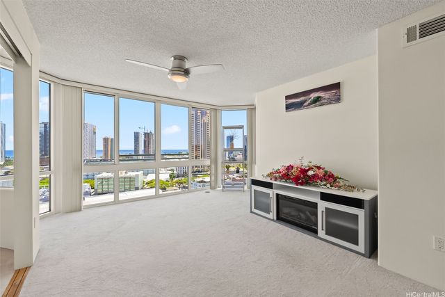 801 S King Street 1903, Honolulu, HI 96813