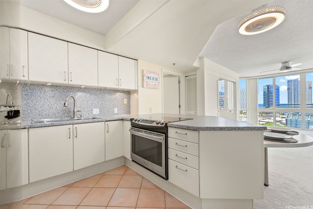 801 S King Street 1903, Honolulu, HI 96813
