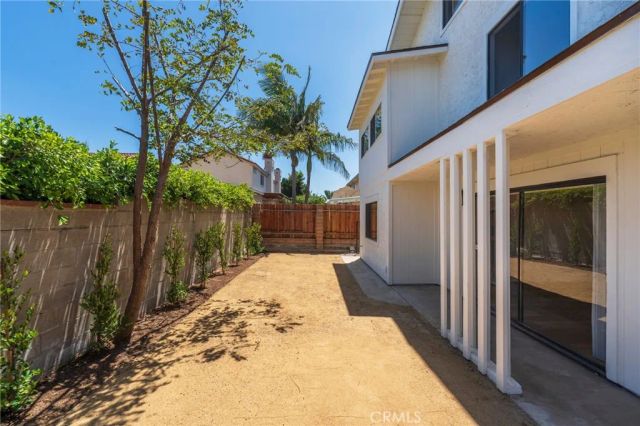 18326 Mansel Avenue, Redondo Beach, CA 90278