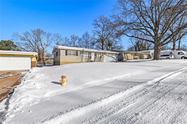 2267 Heritage Drive, St Louis, MO 63136