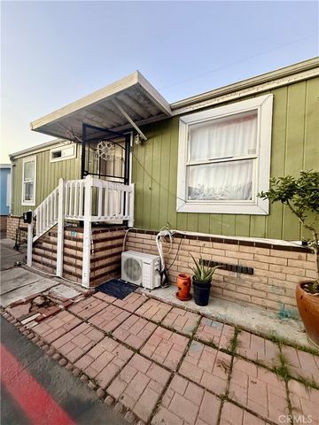 2191 Harbor Boulevard 3, Costa Mesa, CA 92627