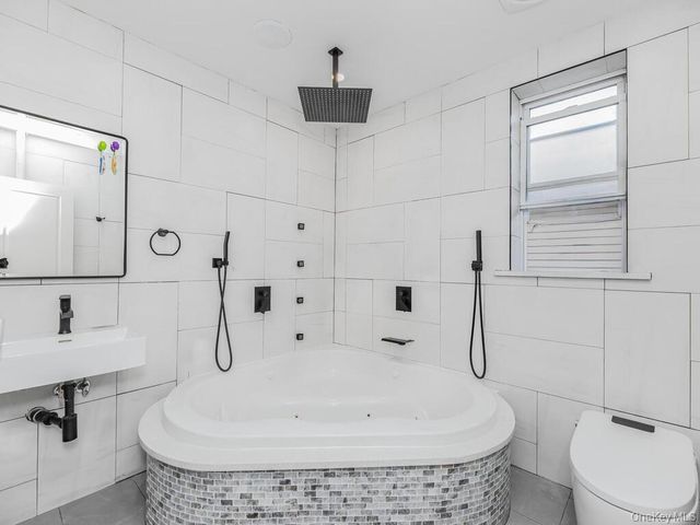 146-84 182nd Street, Springfield Gardens, NY 11413