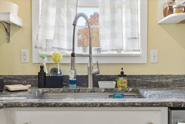 1618 Quaker Church Road, Bedford, VA 24523