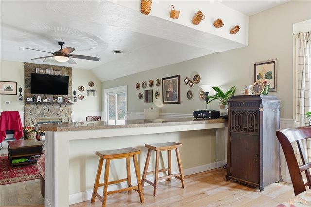 1618 Quaker Church Road, Bedford, VA 24523