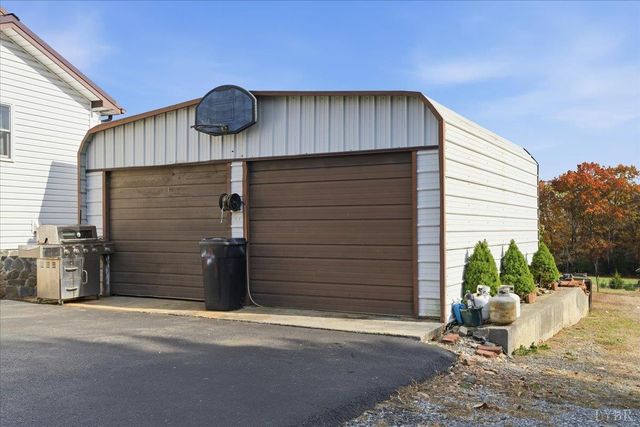 1618 Quaker Church Road, Bedford, VA 24523