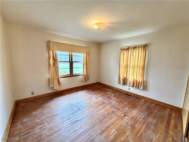 6739 Wilson Sharpsville Road, Fowler, OH 44418