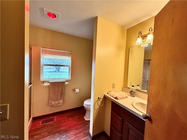 6739 Wilson Sharpsville Road, Fowler, OH 44418