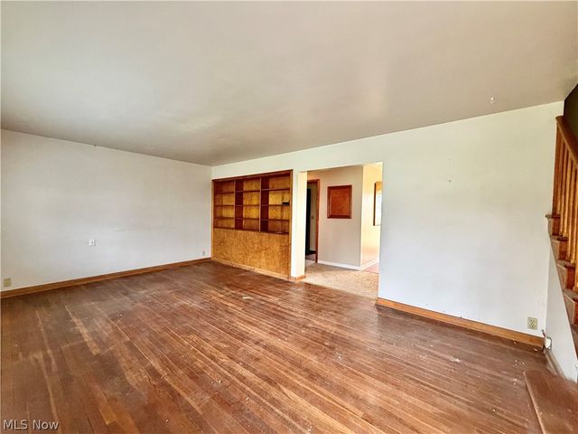 6739 Wilson Sharpsville Road, Fowler, OH 44418