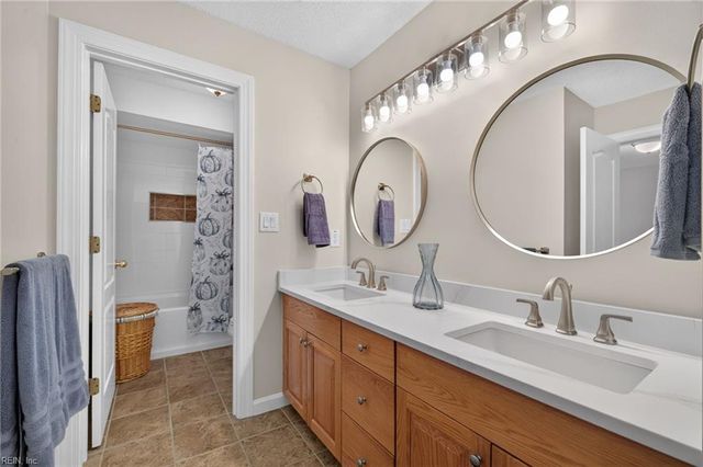 1732 Live Oak TRL, Virginia Beach, VA 23456