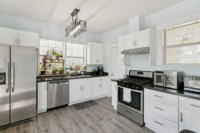 3332 Avenue I, Fort Worth, TX 76105