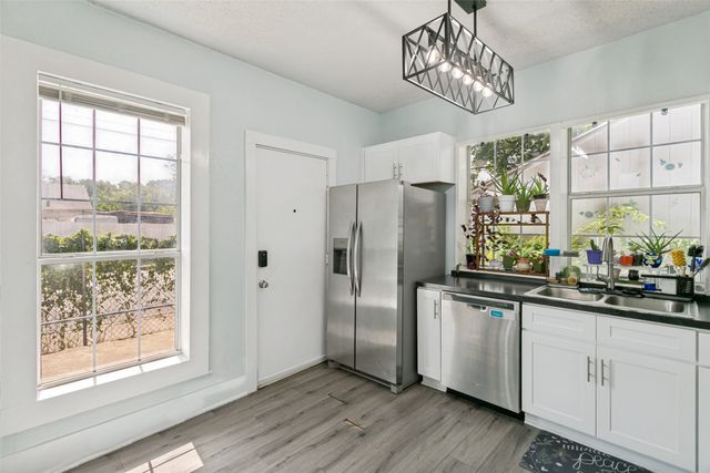 3332 Avenue I, Fort Worth, TX 76105