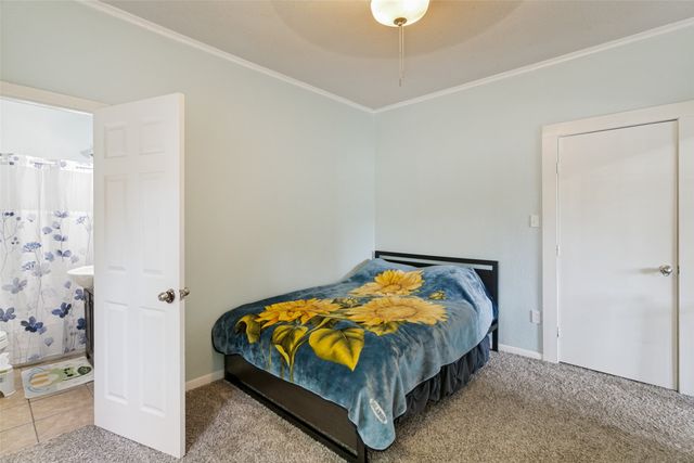 3332 Avenue I, Fort Worth, TX 76105