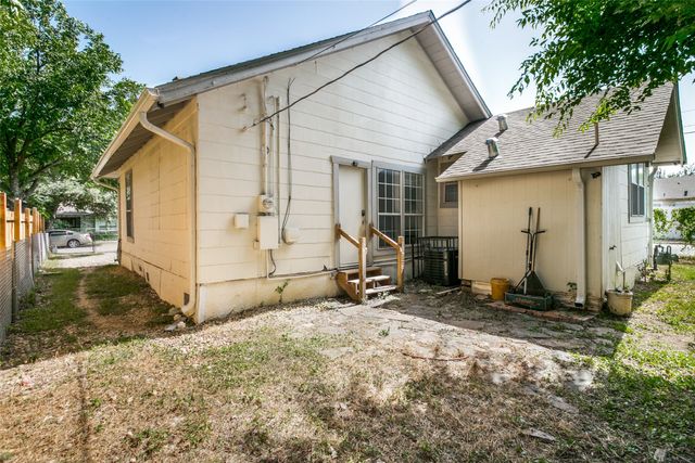3332 Avenue I, Fort Worth, TX 76105