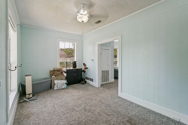 3332 Avenue I, Fort Worth, TX 76105