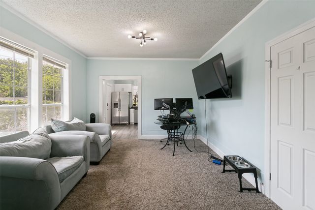 3332 Avenue I, Fort Worth, TX 76105