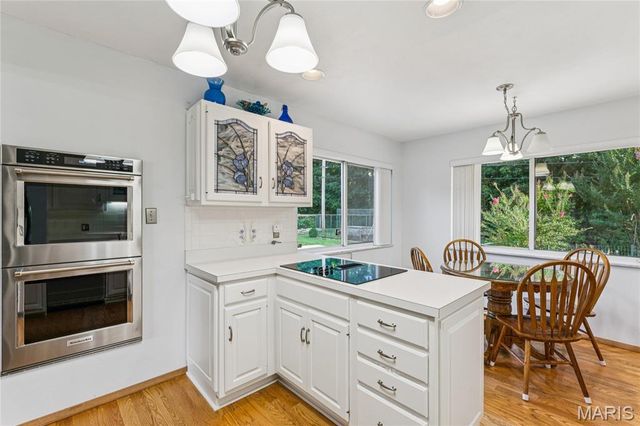 44 Forestvale Drive, Chesterfield, MO 63017