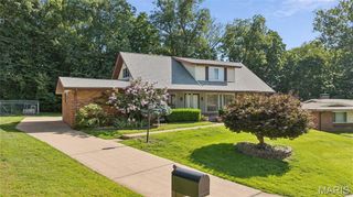 44 Forestvale Drive, Chesterfield, MO 63017
