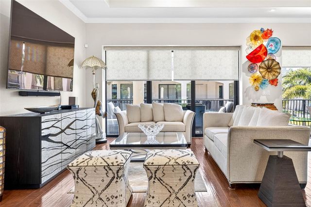 105 WIMBLEDON COURT, Redington Shores, FL 33708