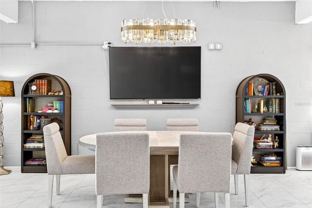 105 WIMBLEDON COURT, Redington Shores, FL 33708