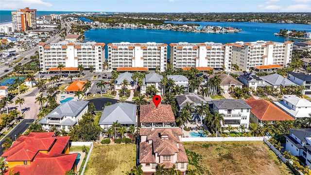 105 WIMBLEDON COURT, Redington Shores, FL 33708
