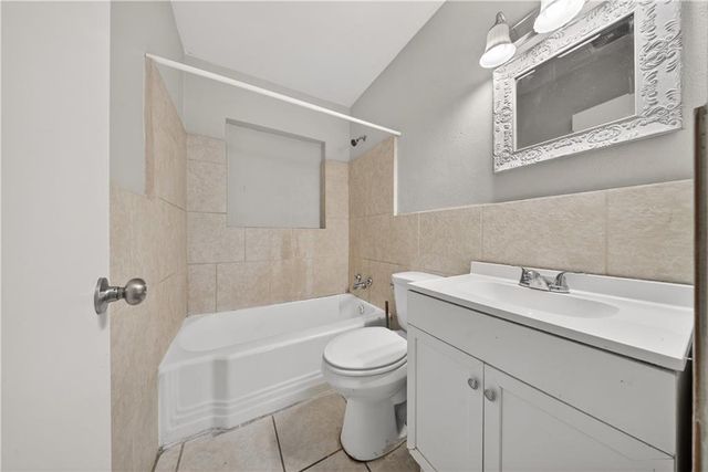 3056 Pleasant Valley Road, Mobile, AL 36606
