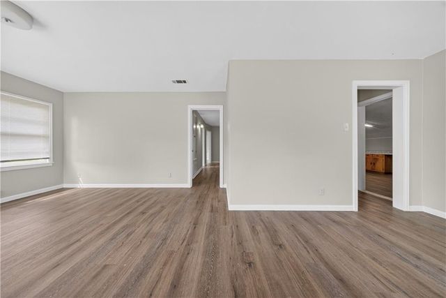 3056 Pleasant Valley Road, Mobile, AL 36606