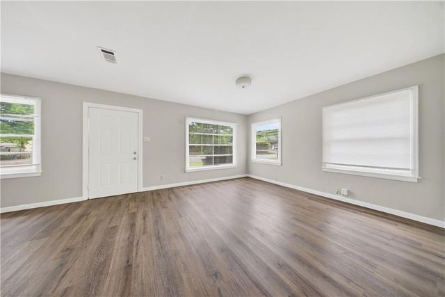 3056 Pleasant Valley Road, Mobile, AL 36606