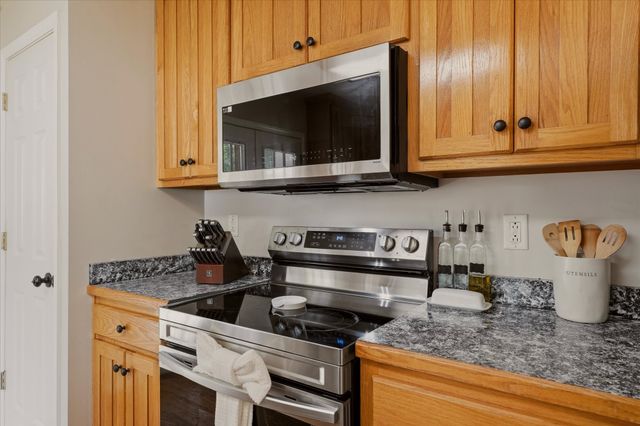 214 Cullum Ave, Dickson, TN 37055