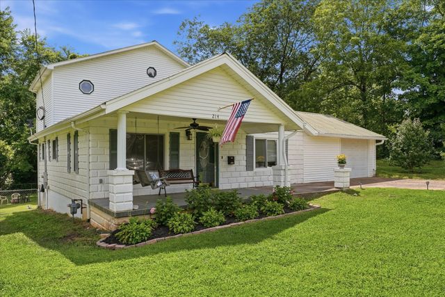 214 Cullum Ave, Dickson, TN 37055