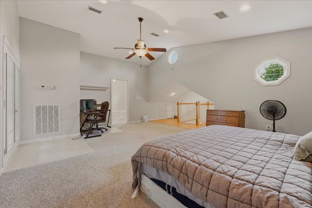 214 Cullum Ave, Dickson, TN 37055