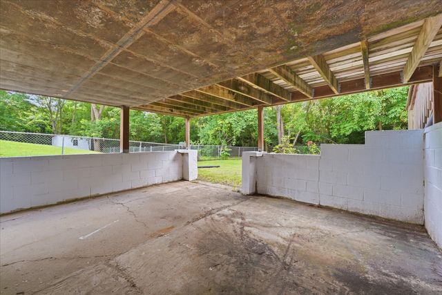 214 Cullum Ave, Dickson, TN 37055