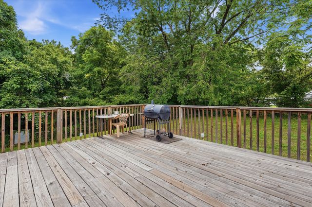 214 Cullum Ave, Dickson, TN 37055