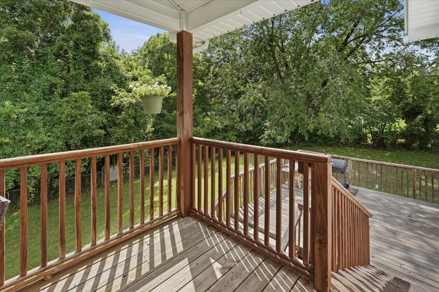 214 Cullum Ave, Dickson, TN 37055