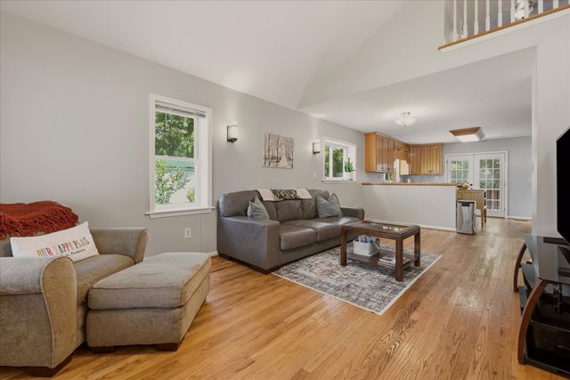 214 Cullum Ave, Dickson, TN 37055