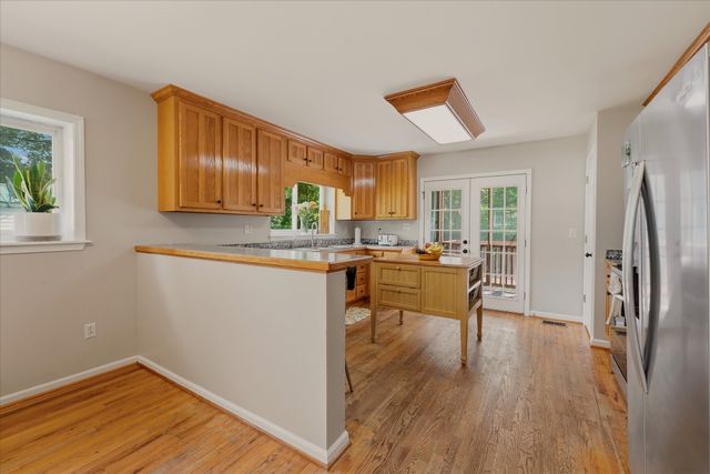 214 Cullum Ave, Dickson, TN 37055