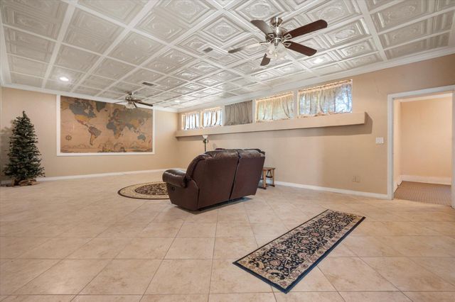 2001 N Main Street, Tahoka, TX 79373