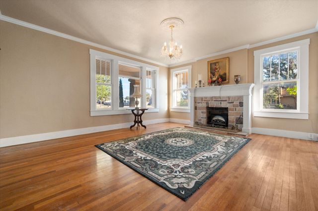 2001 N Main Street, Tahoka, TX 79373