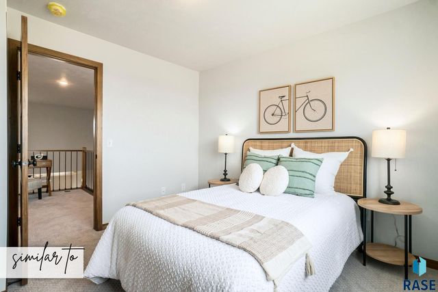 5700 E Marley Pl Place, Sioux Falls, SD 57108